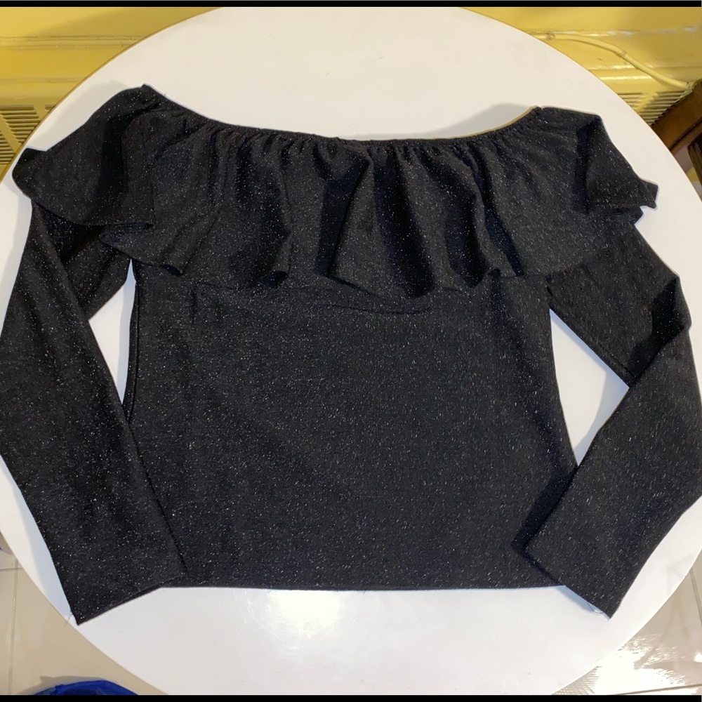H&M Long Sleeve Black Sparkle Over Shoulder Top - Picture 4 of 8